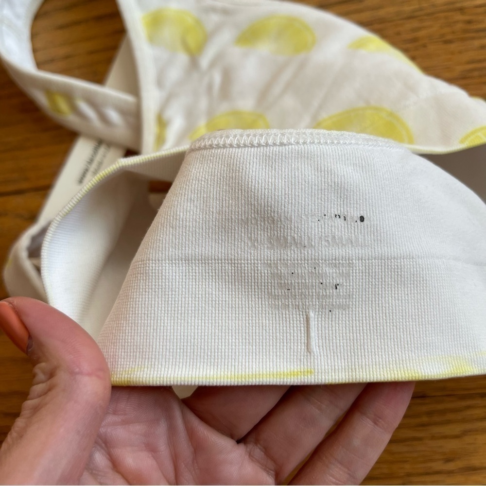 NEW Morgan Stewart Sport Womens Lemon Wheel Sports Bra Revolve White Size XS NWT - Picture 4 of 5